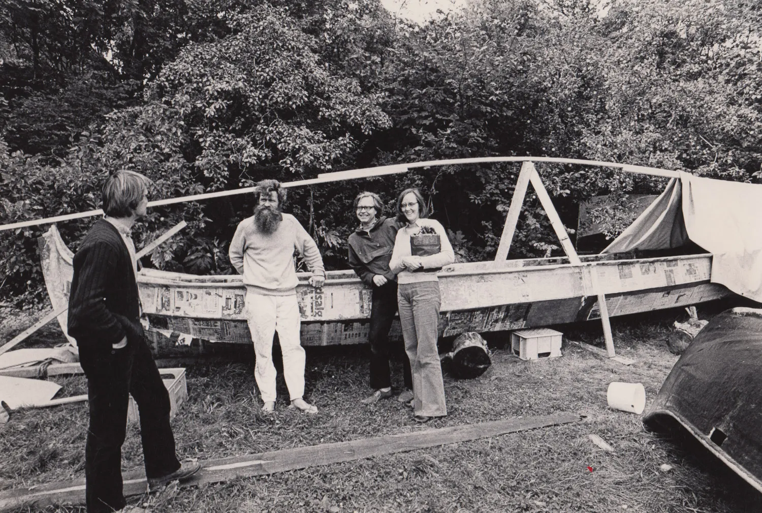 Per Kirkeby, Poul Gernes, John og Birthe Inge Hunov i Humlebæk, 1973